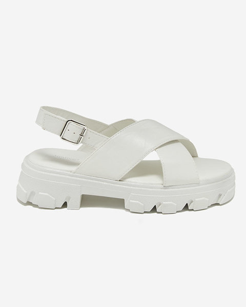 OUTLET Baltas sieviešu sandales uz biezas zoles no Denidas - Footwear