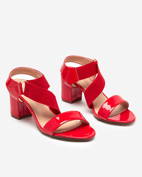 OUTLET Sarkanas lakotas sieviešu sandales uz Wopala-Footwear staba