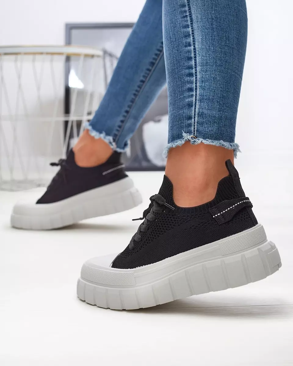 OUTLET Sporta apavi uz platformas melnā krāsā Leccos- Footwear