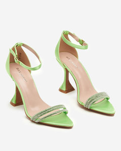OUTLET Zaļas sieviešu sandales uz augsta papēža ar dekoratīviem kubiskiem cirkoniem Manestri - Apavi