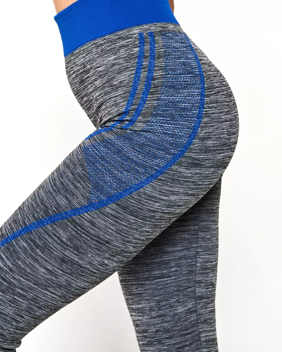 Pelēks sieviešu sporta komplekts ar kobalta krāsas ielaidumiem - Apģērbi