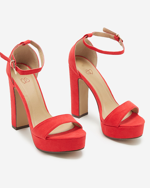 Sarkanas sieviešu sandales ar augstāku papēdi Cerista - Apavi