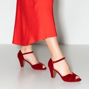 Sarkanas sieviešu sandales uz staba Idela - Apavi