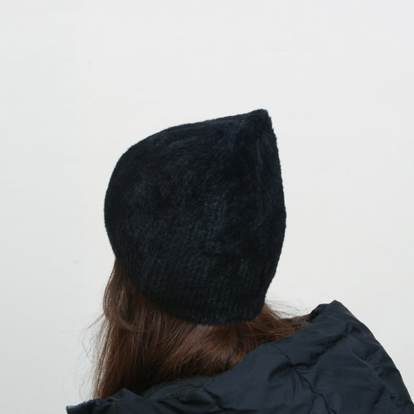 Sieviešu melna kažokādas cepure - Aksesuāri