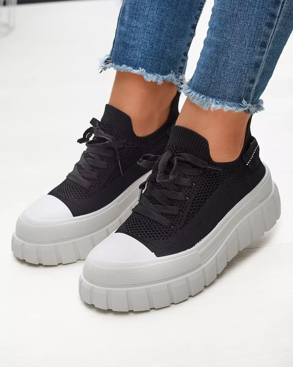 Sporta apavi uz platformas melnā krāsā Leccos- Footwear