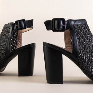 Черные женские босоножки на каблуке Tairi
