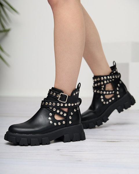 Черные женские сапоги на толстой подошве Alaros- Shoes